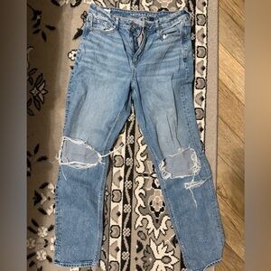 American Eagle Outfitters Light Blue Distressed Boyfriend Jeans